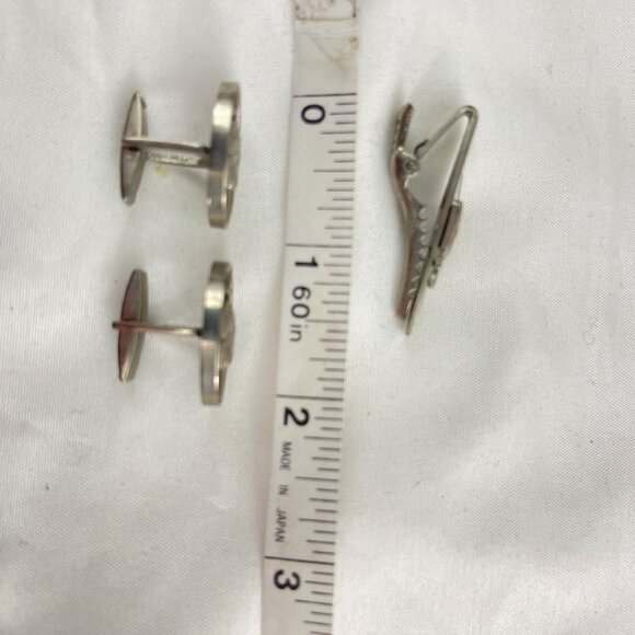 Vintage Triangle Silver Tone Cufflinks & Tie Clip Set Knight Design Mens Accesso - Picture 4 of 8